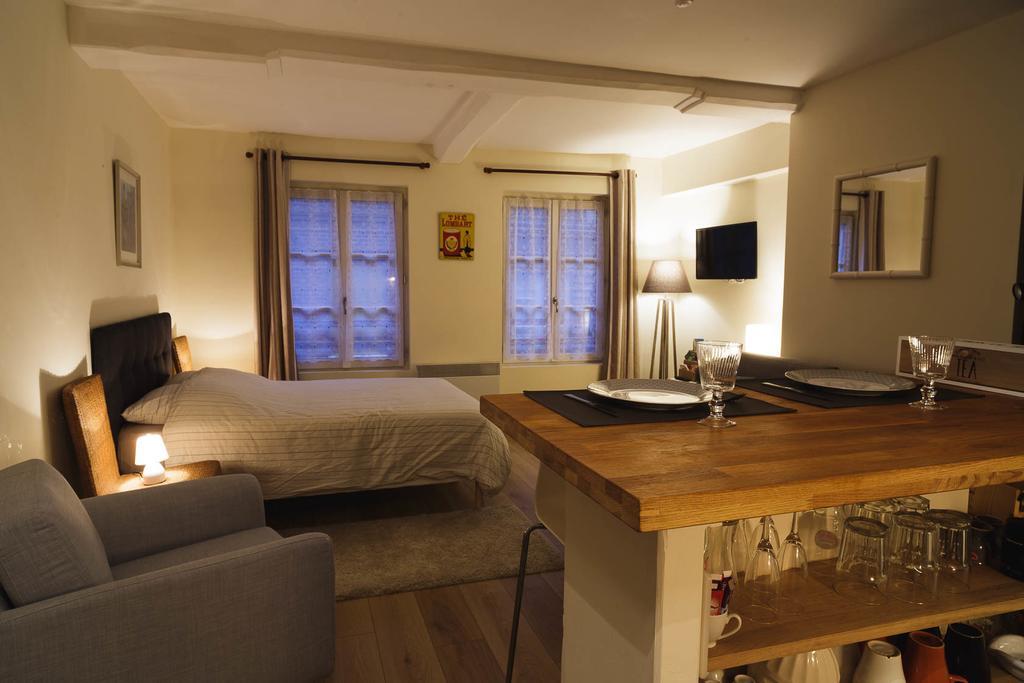 Le Studio Du Gouverneur Honfleur Quarto foto